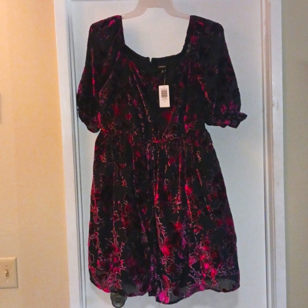 Beautiful Torrid burn-out party dress!